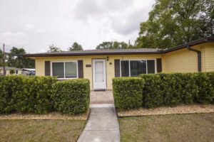 women's halfway house near me